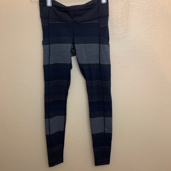 🦄Lululemon Om Stripe Speed Tight 30"🦄Size 8, EUC - Picture 3 of 6